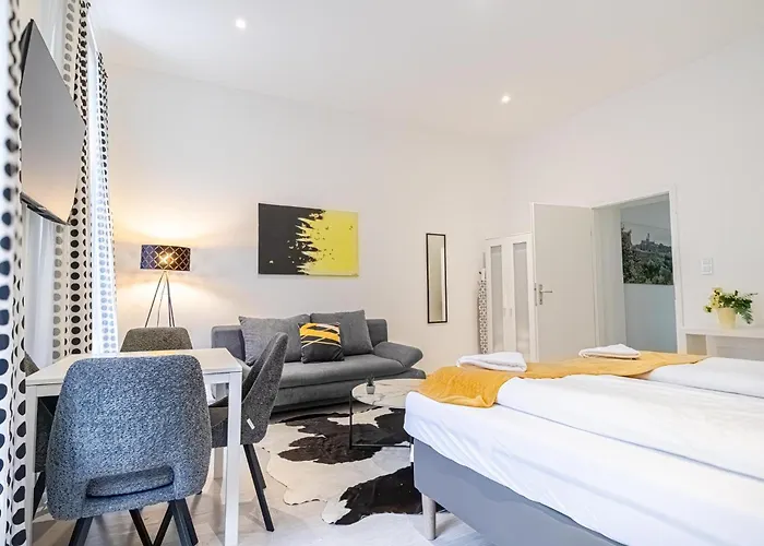 Comfy 1br In With Great Amenities Vienna